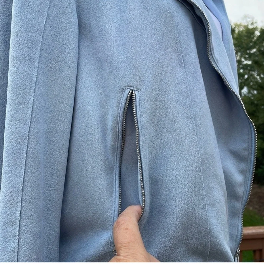 BLANK NYC Blue Suede Moto Jacket with Asymmetrical Design and Lapels. - Picture 10 of 14